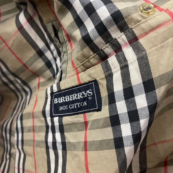 Vintage olive Burberry trench coat - Picture 5 of 13